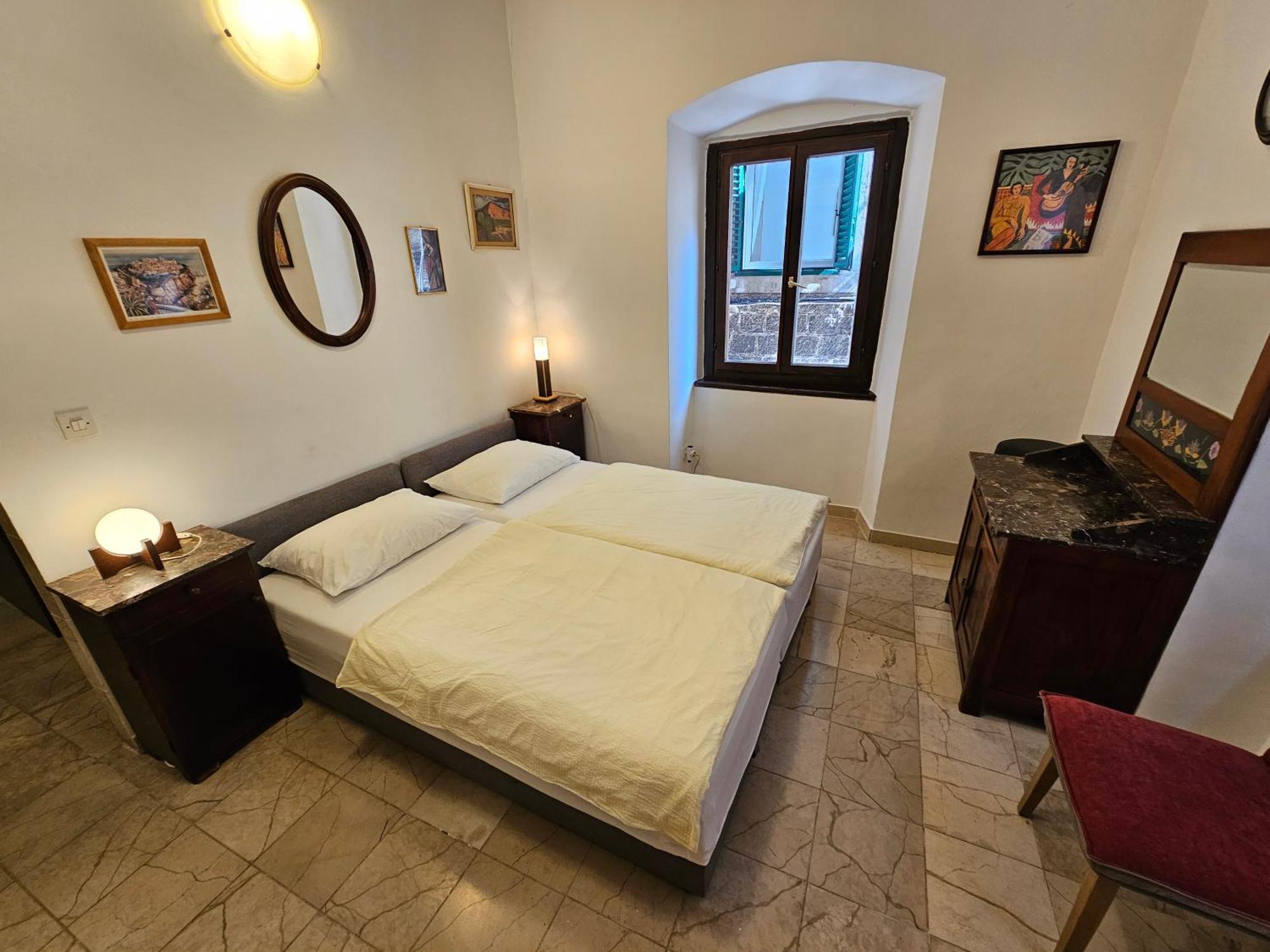 Center Room D16 In The Ancient Roman Palace 斯普利特 外观 照片